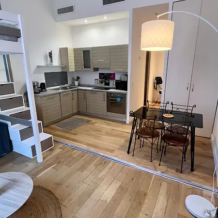 Place Massena Appartement